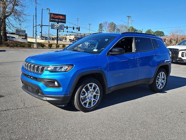 2024 Jeep Compass Latitude Lux FWD