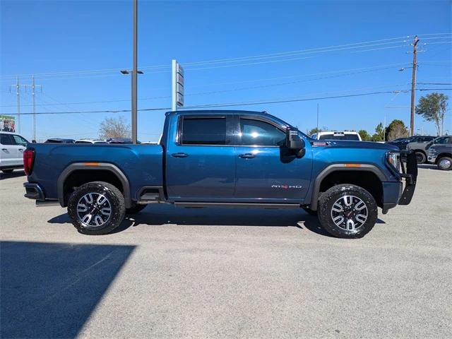 2022 GMC Sierra 2500HD 4WD Crew Cab Standard Bed AT4