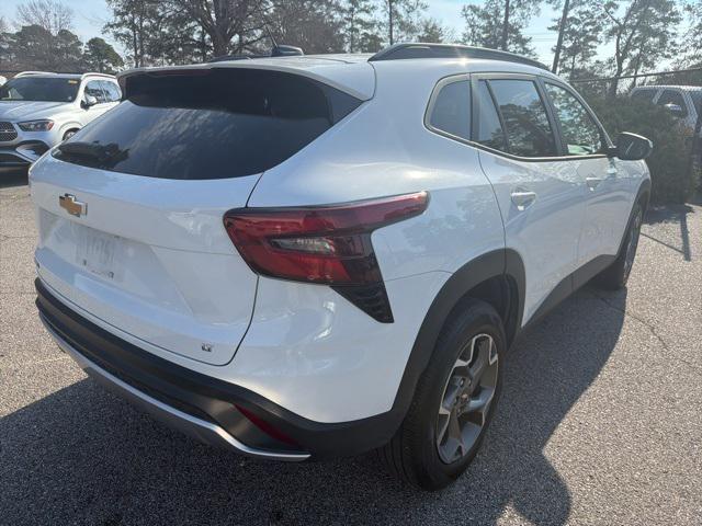 2025 Chevrolet Trax FWD LT