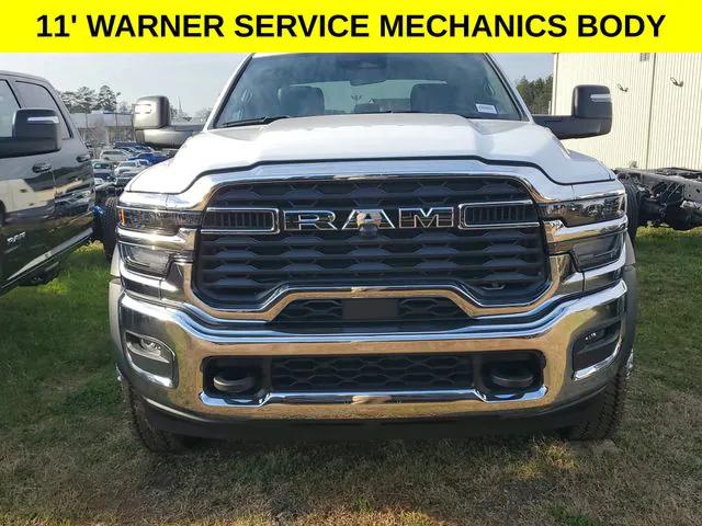 2026 RAM Ram 5500 Chassis Cab RAM 5500 TRADESMAN CHASSIS CREW CAB 4X4 84 CA