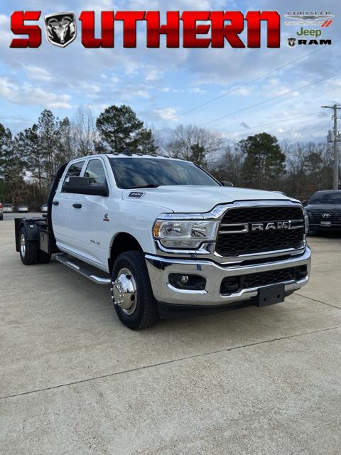 2022 RAM 3500 Chassis Tradesman/SLT/Laramie/Limited