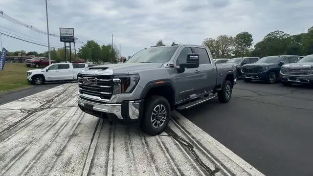 2026 GMC Sierra 2500HD Crew Cab, Standard Bed, SLE, 4WD