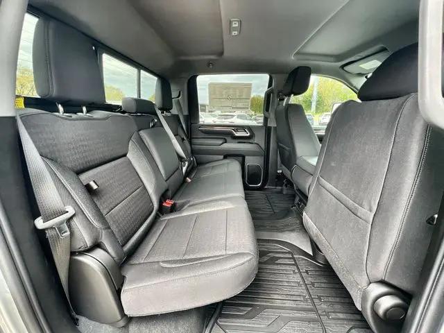 2026 GMC Sierra 2500HD Crew Cab, Standard Bed, SLE, 4WD