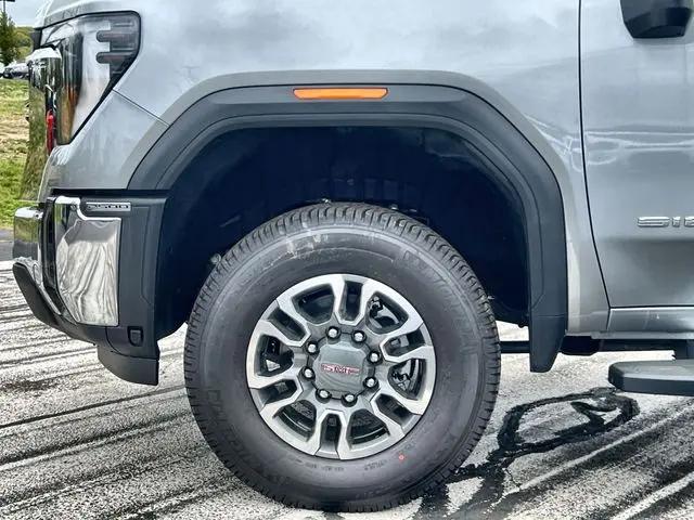2026 GMC Sierra 2500HD Crew Cab, Standard Bed, SLE, 4WD