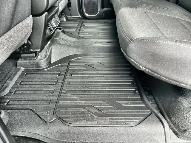 2026 GMC Sierra 2500HD Crew Cab, Standard Bed, SLE, 4WD