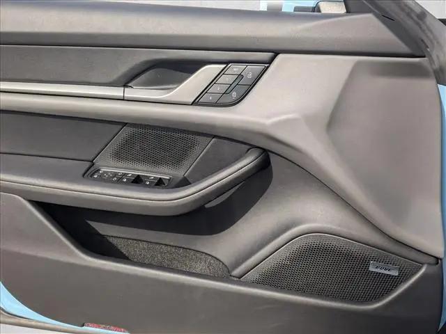 2025 Porsche Taycan Taycan