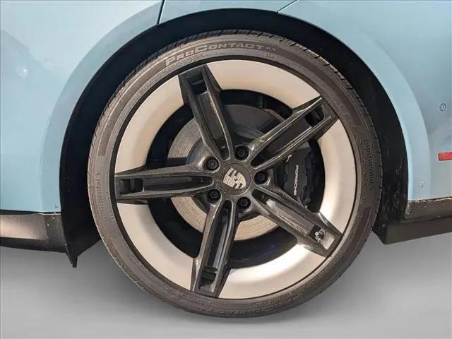 2025 Porsche Taycan Taycan