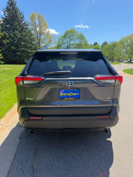 2022 Toyota RAV4 Hybrid LE