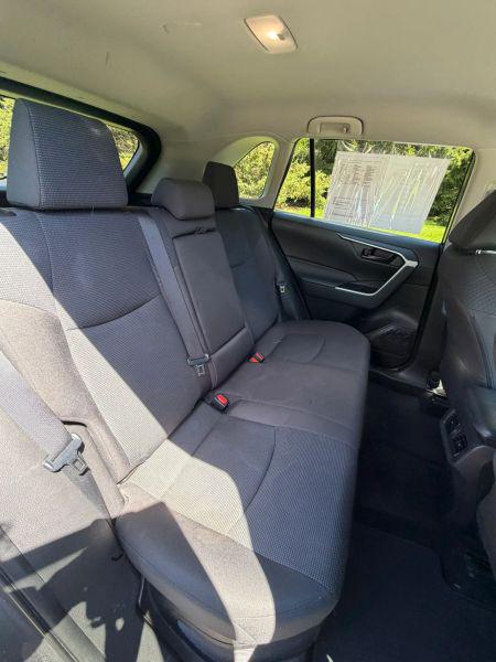 2022 Toyota RAV4 Hybrid LE
