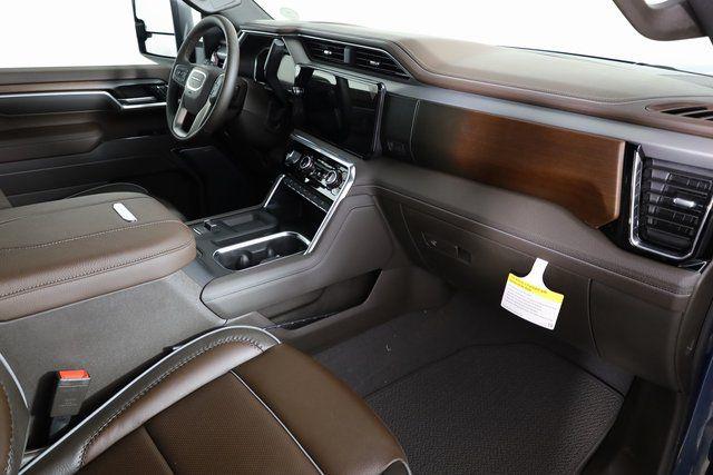 2026 GMC Sierra 2500HD Crew Cab, Standard Bed, Denali, 4WD