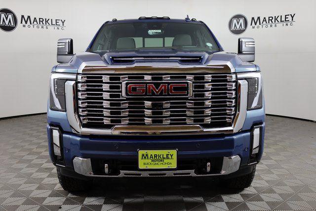 2026 GMC Sierra 2500HD Crew Cab, Standard Bed, Denali, 4WD