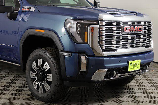2026 GMC Sierra 2500HD Crew Cab, Standard Bed, Denali, 4WD