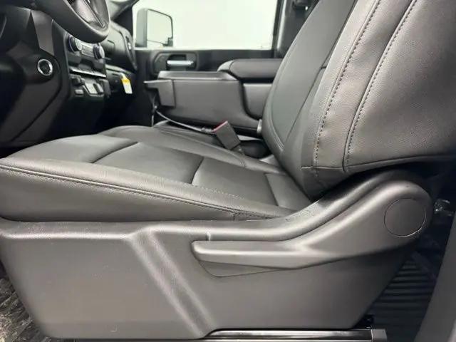 2026 Chevrolet Silverado 2500HD Double Cab, Long Bed, WT, RWD