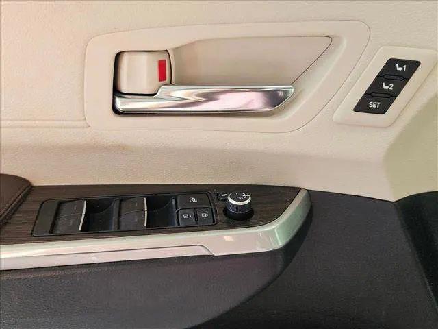 2021 Toyota Sienna Platinum