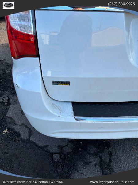 2016 Chrysler Town & Country Touring
