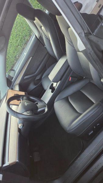2022 Tesla Model 3 Rear-Wheel Drive