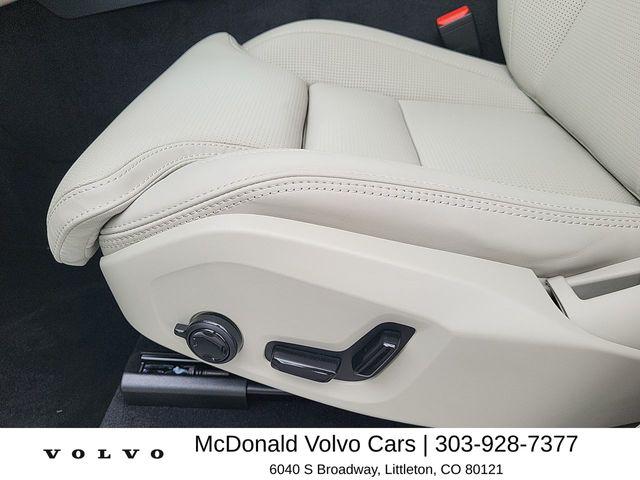 2026 Volvo XC90 Plug-In Hybrid Ultra, T8 AWD, Electric/Gasoline, Bright, 7 Seats