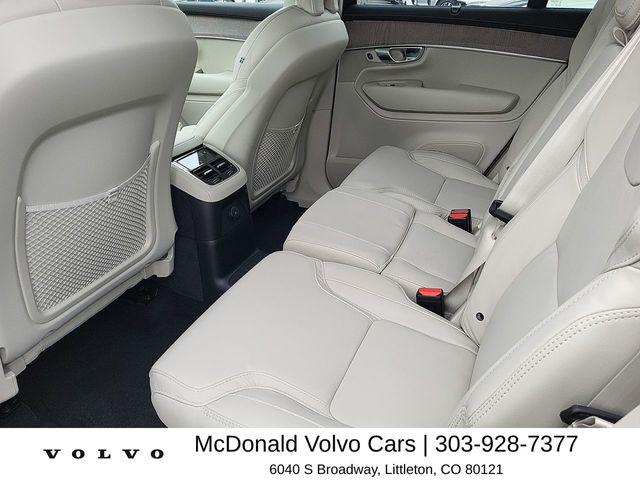 2026 Volvo XC90 Plug-In Hybrid Ultra, T8 AWD, Electric/Gasoline, Bright, 7 Seats