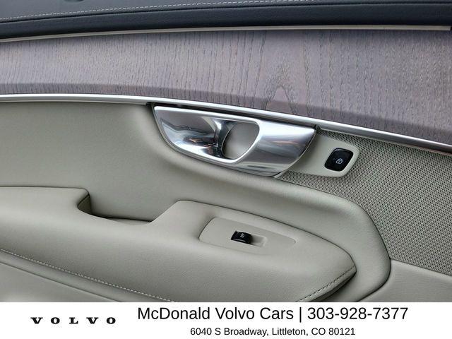2026 Volvo XC90 Plug-In Hybrid Ultra, T8 AWD, Electric/Gasoline, Bright, 7 Seats