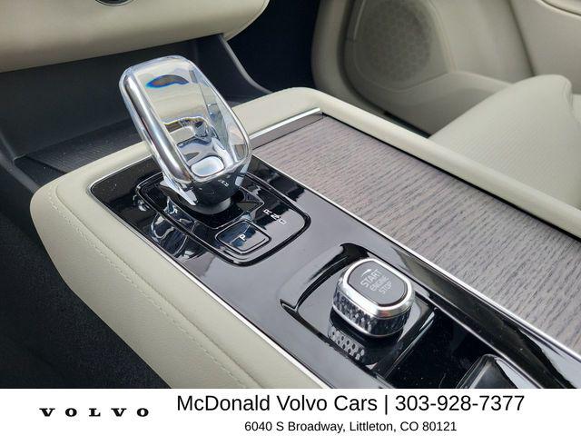 2026 Volvo XC90 Plug-In Hybrid Ultra, T8 AWD, Electric/Gasoline, Bright, 7 Seats