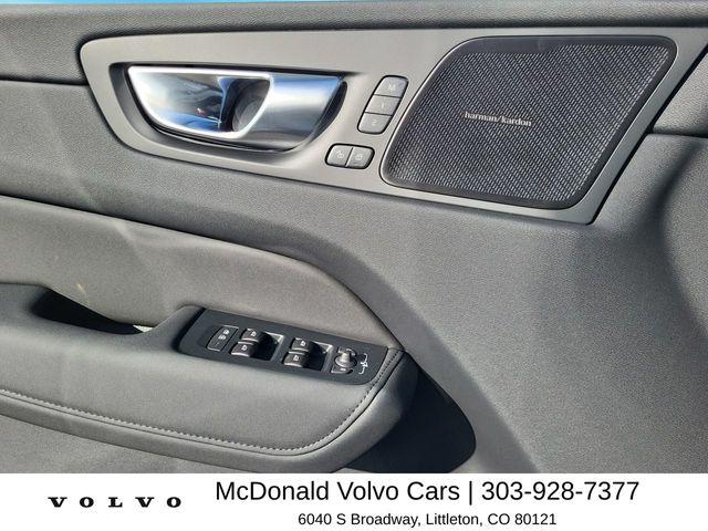 2026 Volvo XC60 Plug-In Hybrid Black Edition Ultra, T8 AWD Electric/Gasoline, Dark