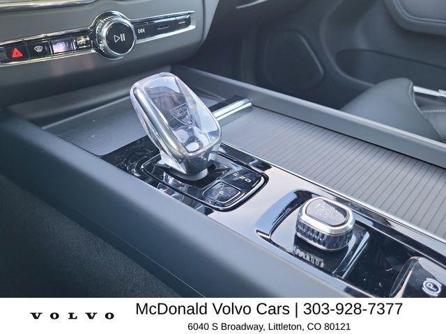 2026 Volvo XC60 Plug-In Hybrid Black Edition Ultra, T8 AWD Electric/Gasoline, Dark
