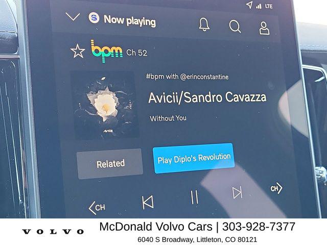 2026 Volvo XC60 Plug-In Hybrid Black Edition Ultra, T8 AWD Electric/Gasoline, Dark