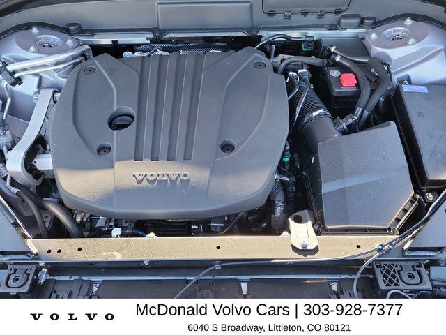 2026 Volvo XC60 B5 Plus