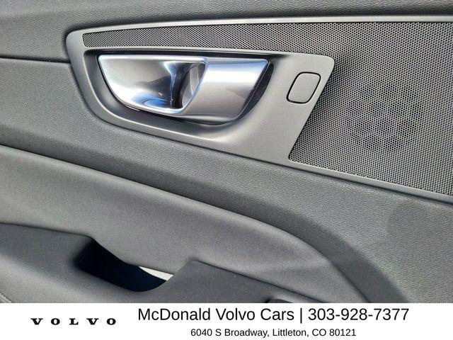 2026 Volvo XC60 B5 Core