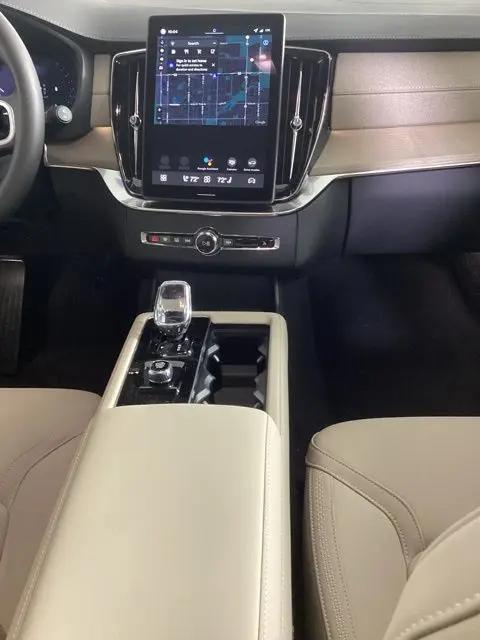 2026 Volvo XC90 Plus, B5 AWD Gas (mild hybrid), Gasoline, Bright, 7 Seats