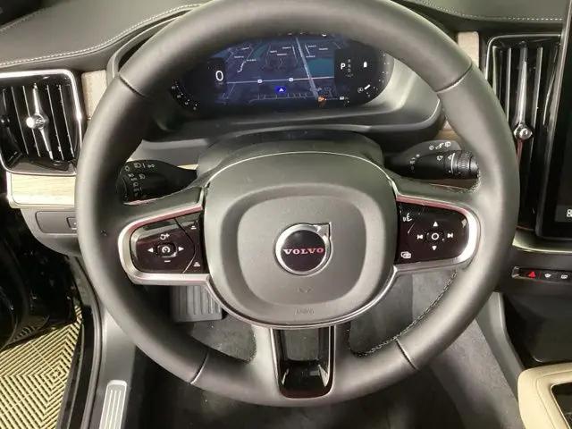2026 Volvo XC90 Plus, B5 AWD Gas (mild hybrid), Gasoline, Bright, 7 Seats