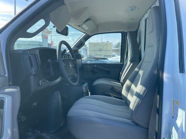 2025 Chevrolet Express Cutaway Work Van
