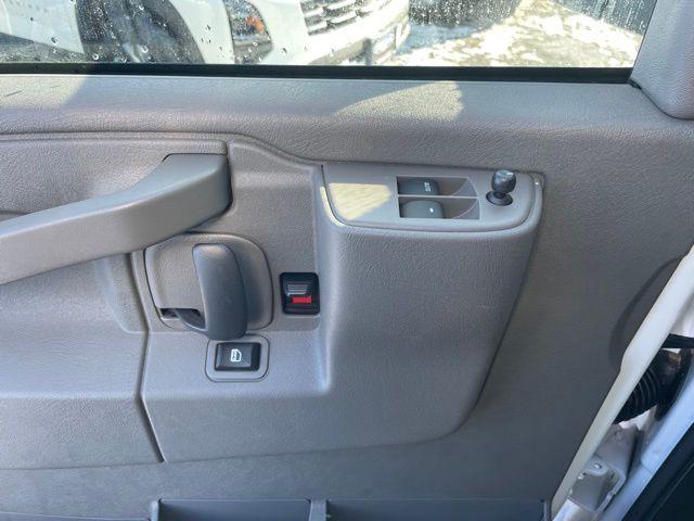 2025 Chevrolet Express Cutaway Work Van
