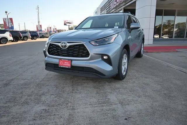 2023 Toyota Highlander LE for sale in Victoria, TX
