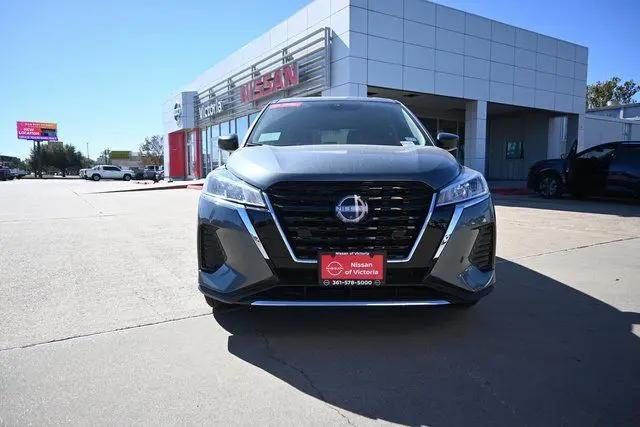 2025 Nissan Kicks S