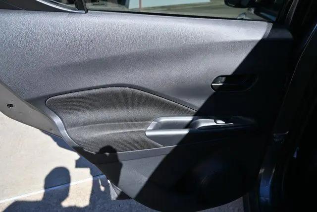 2025 Nissan Kicks S