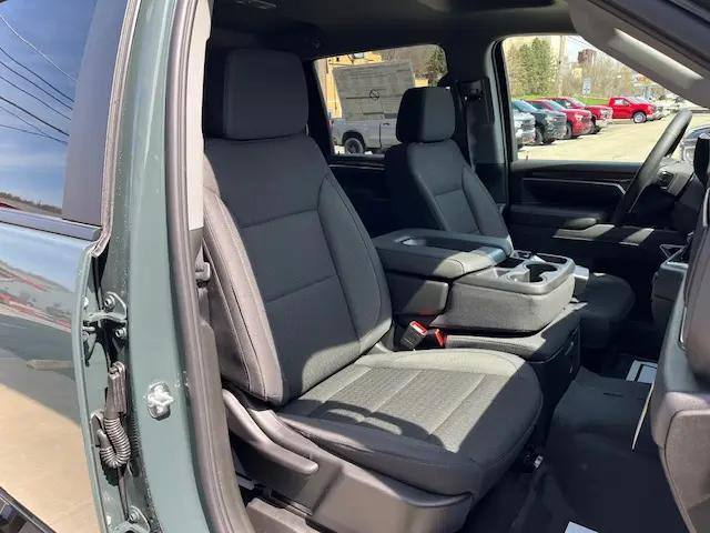 2026 Chevrolet Silverado 2500HD Crew Cab, Standard Bed, LT, 4WD