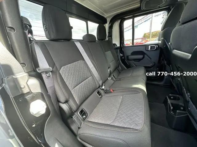 2025 Jeep Gladiator Sport