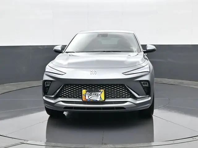 2026 Buick NV Avenir FWD
