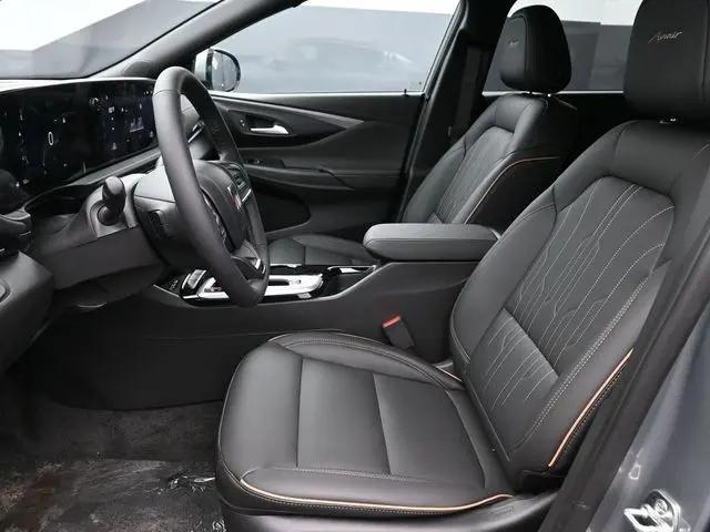 2026 Buick NV Avenir FWD