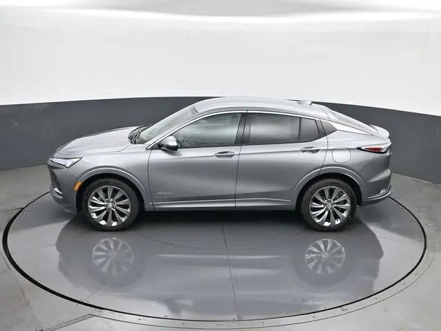 2026 Buick NV Avenir FWD
