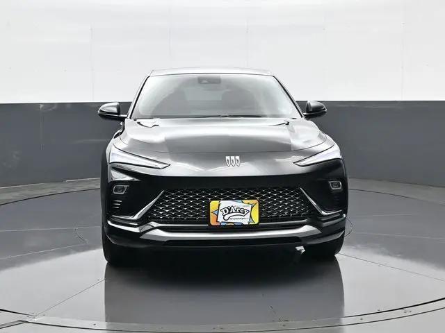 2026 Buick NV Avenir FWD