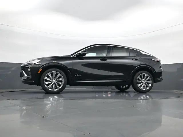 2026 Buick NV Avenir FWD