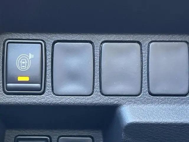 2025 Nissan Frontier Crew Cab PRO-X 4x2