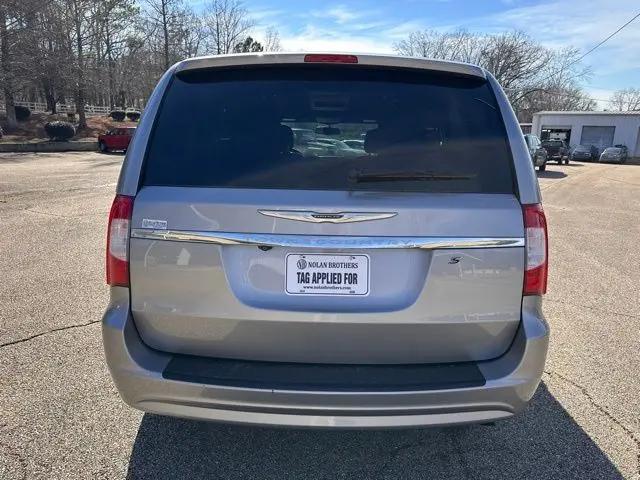 2015 Chrysler Town & Country S