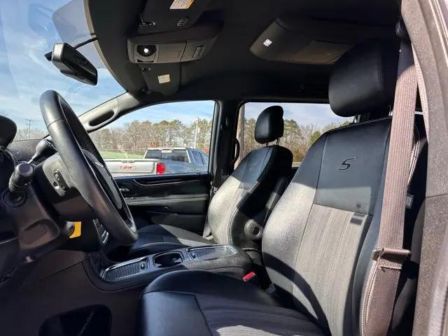 2015 Chrysler Town & Country S