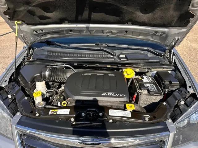2015 Chrysler Town & Country S