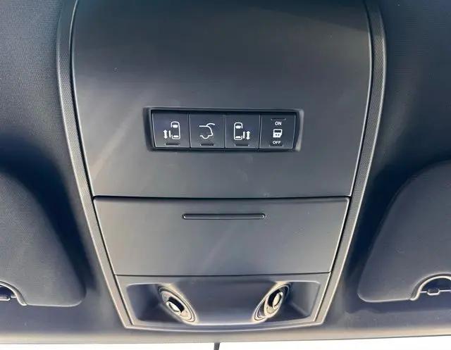 2015 Chrysler Town & Country S
