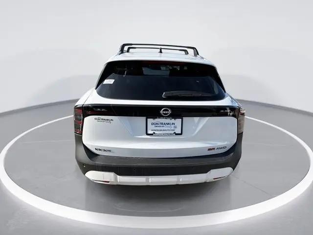 2026 Nissan Kicks SR