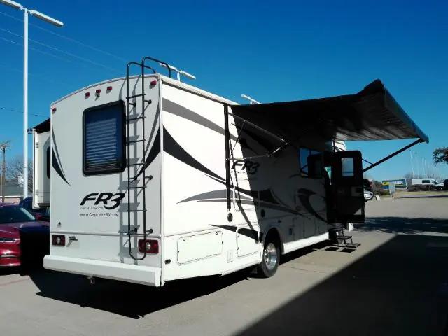 2018 Ford F-53 Base